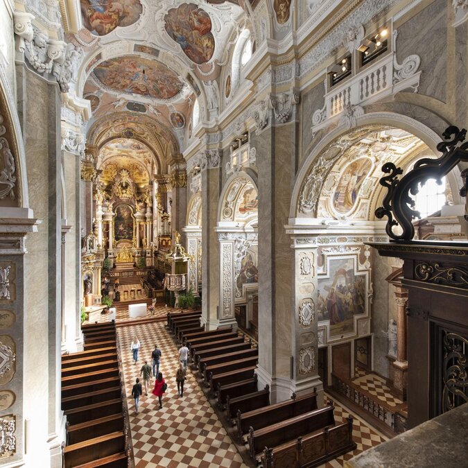 Barockes-Kirchenschiff-der-Stiftskirche-Klosterneuburg | © Stift-Klosterneuburg_Rupert-Muehlbacher-GAS railtour Städtereise Wien mit Stift Klosterneuburg | © Stift-Klosterneuburg_Rupert-Muehlbacher-GAS