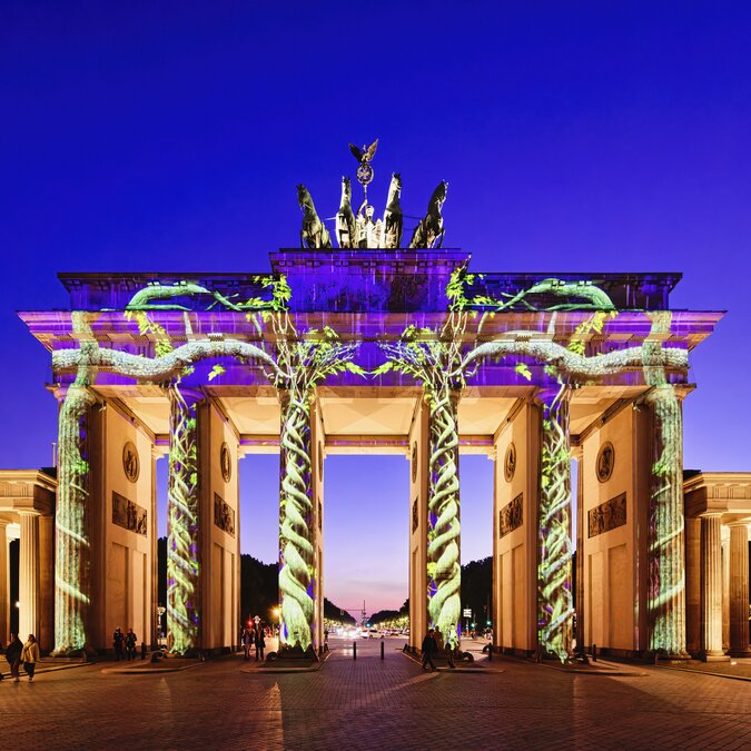 Berlin Brandenburger Tor Lightfestival | © DZT_Westenend61/RHPL_G&M Therin-Weise Berlin Brandenburger Tor Lightfestival | © DZT_Westenend61/RHPL_G&M Therin-Weise