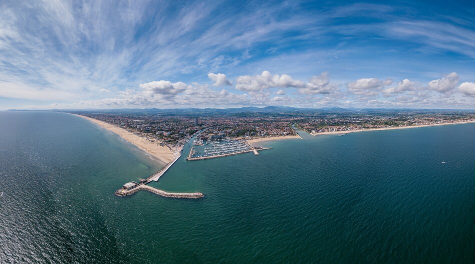 Rimini | © Shutterstock 1974013625 railtour Ferien Emilia Romagna | © Shutterstock 1974013625