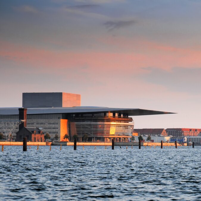 Oper Kopenhagen | © Shutterstock 383401984 Amaliehaven und Opernhaus in Kopenhagen bei Sonnenuntergang | © Shutterstock 383401984