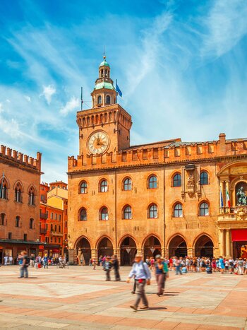 Italien Piazza Maggiore in Bologna | © Shutterstock 487645165 Italien Piazza Maggiore in Bologna | © Shutterstock 487645165