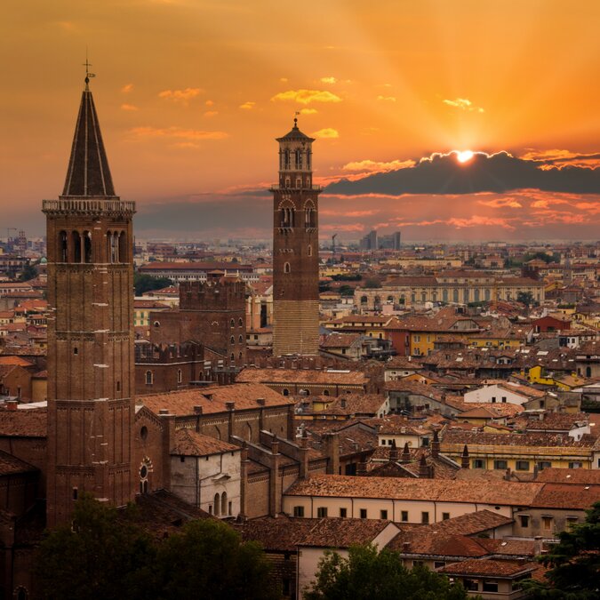 Stadtzentrum Verona | © Shutterstock 1581649885 Stadtzentrum Verona | © Shutterstock 1581649885